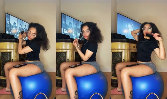 alittlevalentina's Live Session — Oct 13, 2026, 7:38 PM