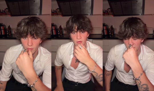 alyster.dlmt's Live Session — Aug 21, 2026, 10:13 PM