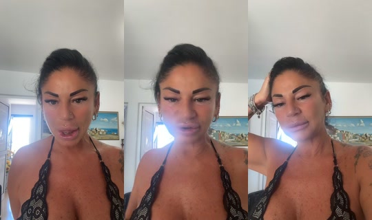 annacasella802's Live Session — Jul 25, 2026, 12:55 PM