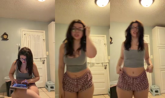 aubreyyyking's Live Session — Oct 18, 2026, 9:05 AM