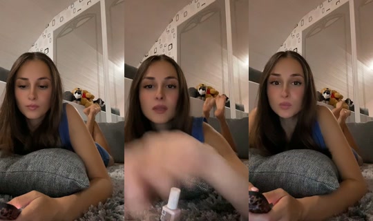 bellabajkova's Live Session — Jul 30, 2026, 3:22 PM
