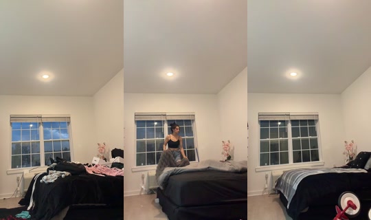 bellla135745's Live Session — Oct 16, 2026, 10:28 PM