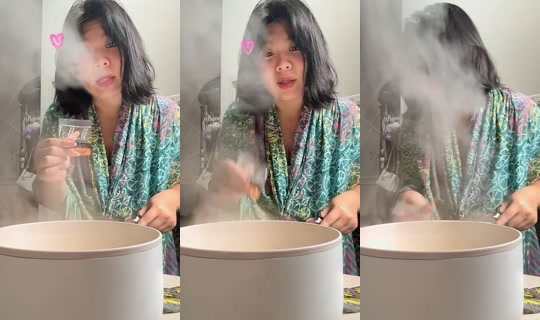 blueberrychez_'s Live Session — Aug 17, 2026, 7:33 AM