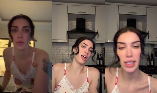 bonita9863q's Live Session — Aug 28, 2026, 10:51 PM