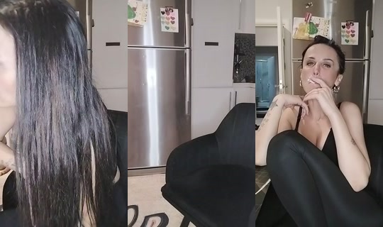 burcumbak's Live Session — Jul 31, 2026, 11:42 PM