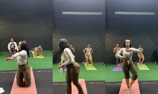camilledonita's Live Session — Jul 28, 2026, 10:23 PM