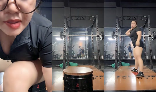 caramellatte0295's Live Session — Oct 19, 2026, 12:25 PM