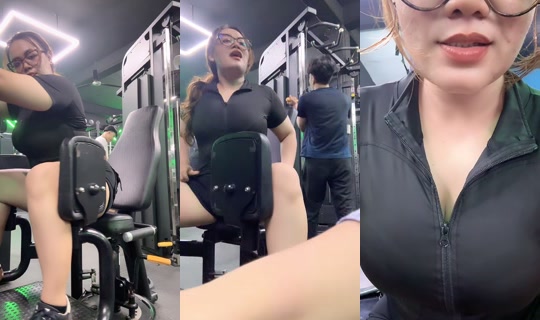 caramellatte0295's Live Session — Oct 19, 2026, 1:28 PM