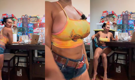 chavellasexy's Live Session — Jul 30, 2026, 10:35 PM