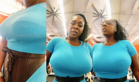 colette_blac's Live Session — Aug 2, 2026, 5:59 PM