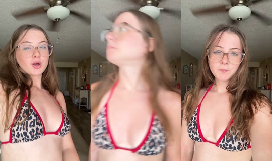 dezyraemarie's Live Session — Aug 9, 2026, 8:32 PM