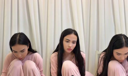 dina_qaytdi's Live Session — Oct 21, 2026, 8:25 PM