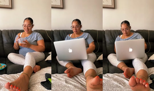 divinelystef's Live Session — Aug 25, 2026, 9:00 PM