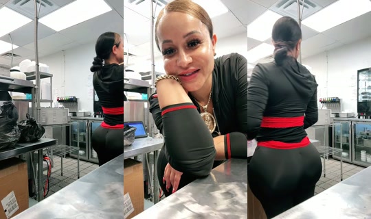 dopechick692's Live Session — Oct 1, 2026, 12:06 AM