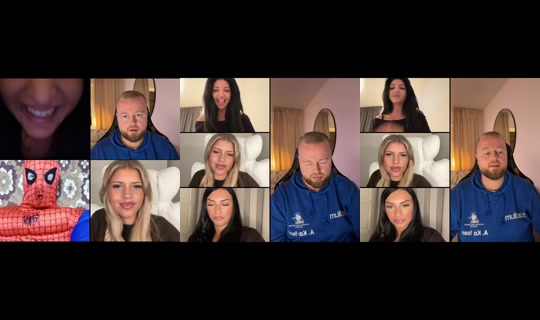 eleeniaxx's Live Session — Oct 8, 2026, 10:45 PM