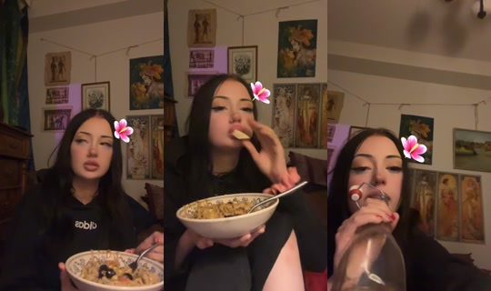 elisabethem's Live Session — Aug 7, 2026, 11:49 PM