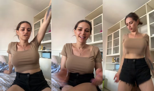elisabraccini2000's Live Session — Aug 1, 2026, 9:39 AM