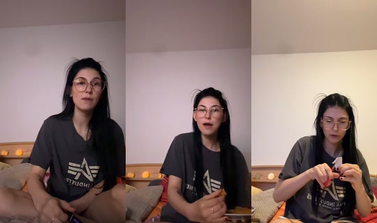 elly187erz's Live Session — Sep 24, 2026, 6:01 PM