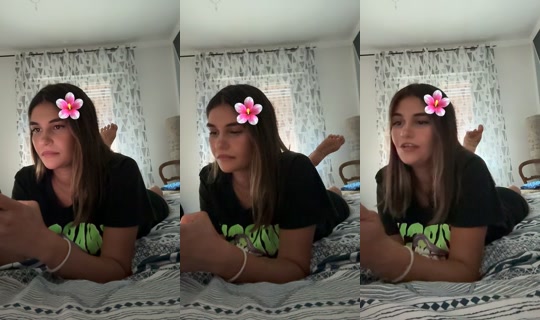 ellyna9979's Live Session — Jul 30, 2026, 4:32 PM