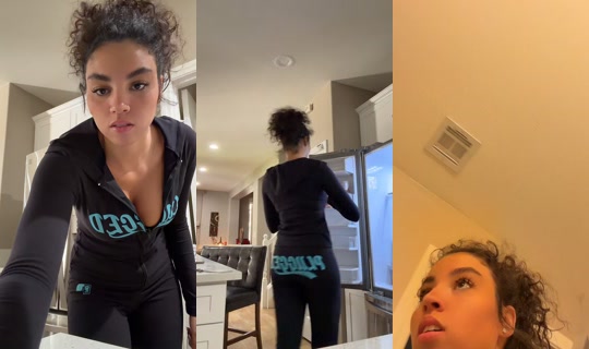 emikalovee's Live Session — Aug 26, 2026, 6:04 PM