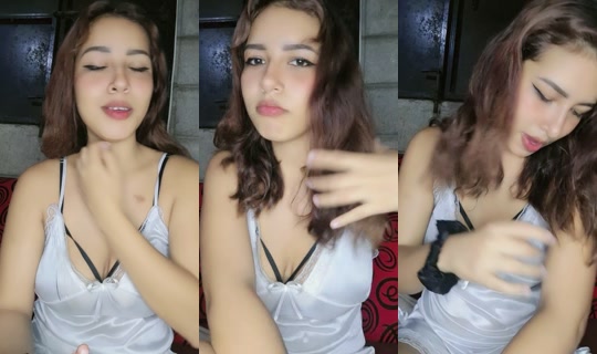 emma.02070's Live Session — Aug 7, 2026, 4:28 AM