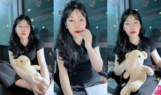 emma_899999's Live Session — Oct 26, 2026, 7:48 PM