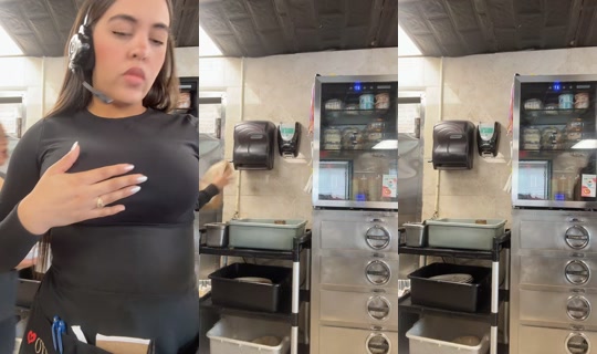 esmeraldacandela's Live Session — Oct 25, 2026, 4:21 PM