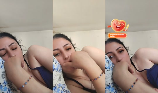 esmeree024's Live Session — Aug 1, 2026, 5:37 AM