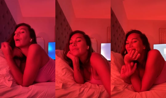 estelleparisvinnie's Live Session — Sep 18, 2026, 9:59 PM