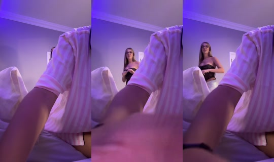 eveelynmndozza3_'s Live Session — Aug 23, 2026, 1:39 AM