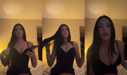 evie_taseduction's Live Session — Oct 16, 2026, 5:23 PM