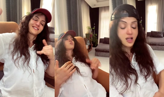 ezgi_cardin_'s Live Session — Jul 9, 2026, 12:00 PM