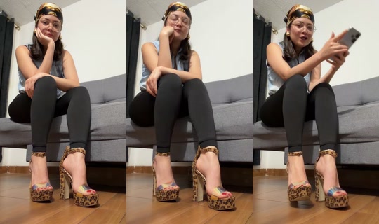 f33tbylili's Live Session — Oct 16, 2026, 12:25 AM