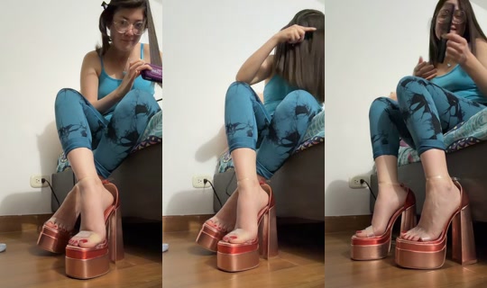 f33tbylili's Live Session — Oct 17, 2026, 2:57 AM