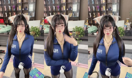 fghjj.tgvhjusjju's Live Session — Oct 24, 2026, 2:02 PM