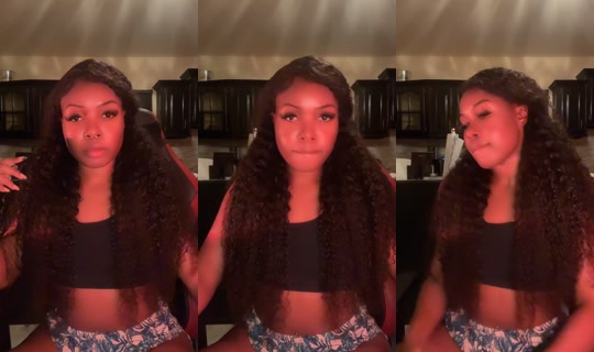 foxydoll25's Live Session — Aug 31, 2026, 10:59 PM