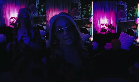 goddess.momme's Live Session — Oct 20, 2026, 11:34 PM