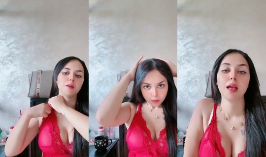 goddessfarah8's Live Session — Aug 15, 2026, 4:35 PM