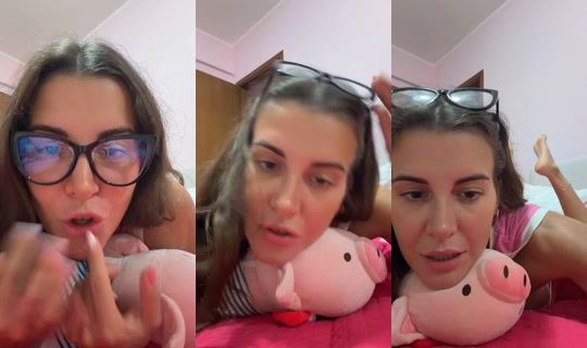 greta_g25's Live Session — Sep 23, 2026, 10:46 PM