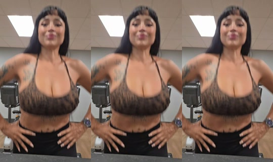 guadalupedoll's Live Session — Aug 8, 2026, 4:17 PM