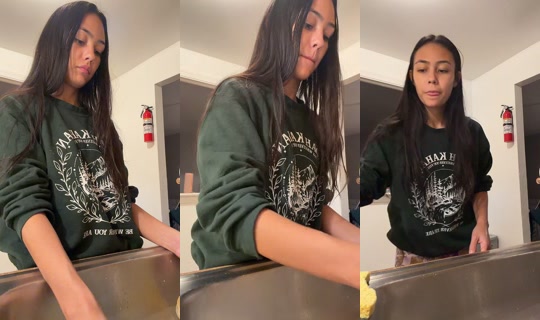her_energy_only's Live Session — Sep 23, 2026, 5:52 AM