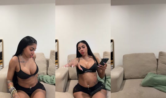 heyrebeccaaaa's Live Session — Aug 1, 2026, 2:21 AM