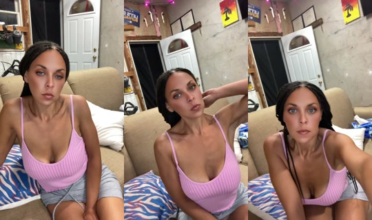 hockeymommy420's Live Session — Aug 10, 2026, 2:24 AM