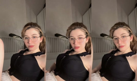 hotbabe044's Live Session — Sep 10, 2026, 2:30 PM