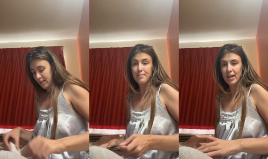 hotgirlseatingfooddotcom's Live Session — Aug 2, 2026, 8:59 PM
