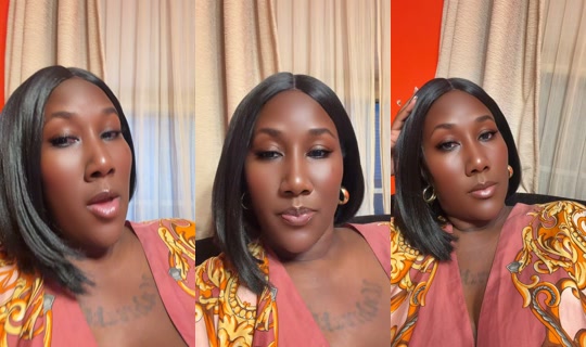iam_moniqueb_'s Live Session — Jul 31, 2026, 12:17 AM