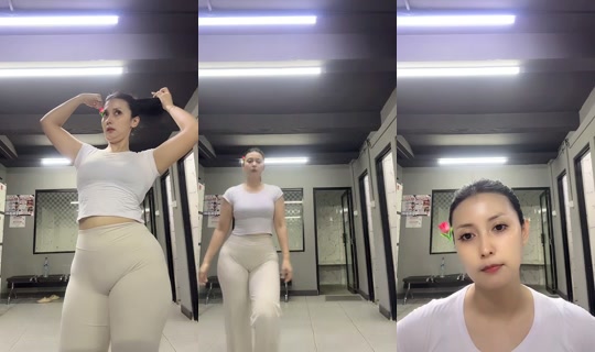 imm_anntonia's Live Session — Oct 11, 2026, 12:17 AM