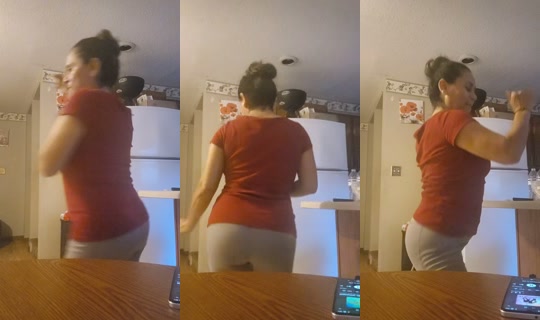 isabellemus1120's Live Session — Aug 16, 2026, 11:56 PM