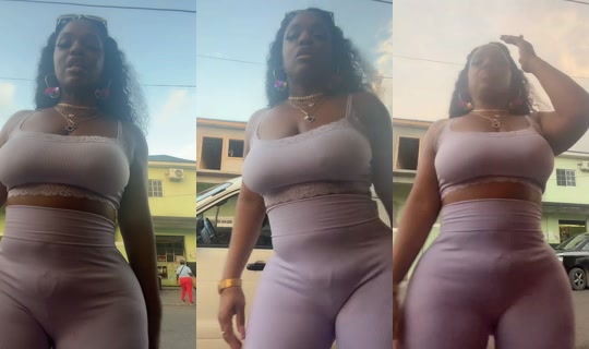 itz_thanaughtytwinz's Live Session — Jul 31, 2026, 11:19 PM