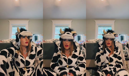 jacquelinefoxyfizz's Live Session — Oct 17, 2026, 10:17 PM